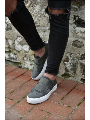 Gray Sneaker CH033
