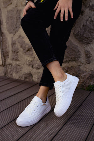 Tripple White Sneaker CH015