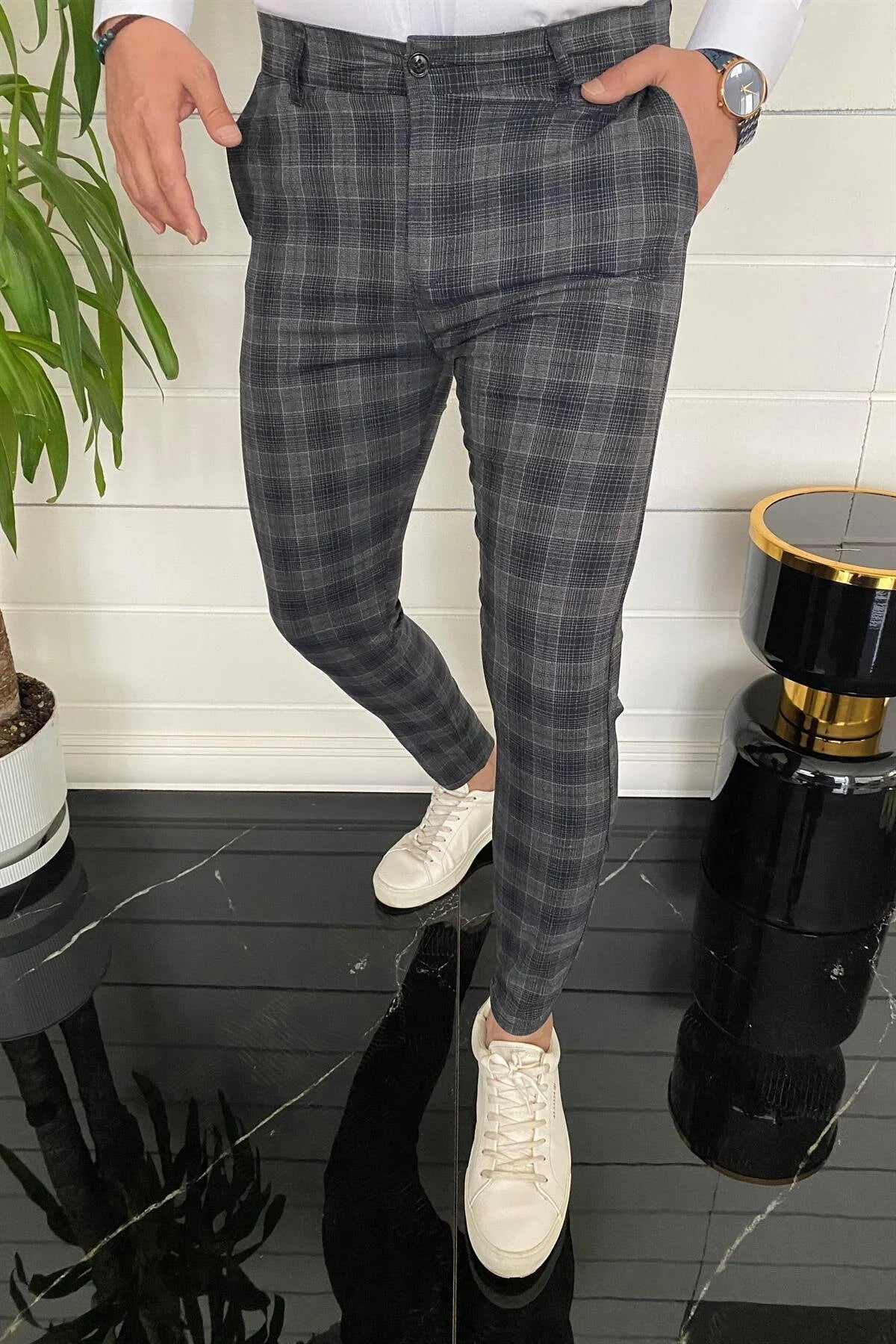 Trendy plaid pants for men online