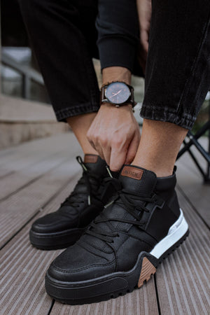 Black Sneaker CH057