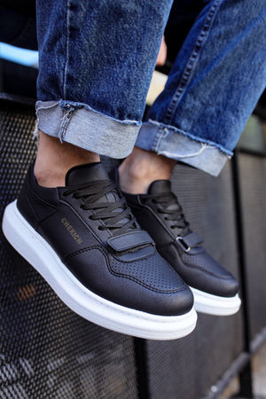 Black Sneaker CH073