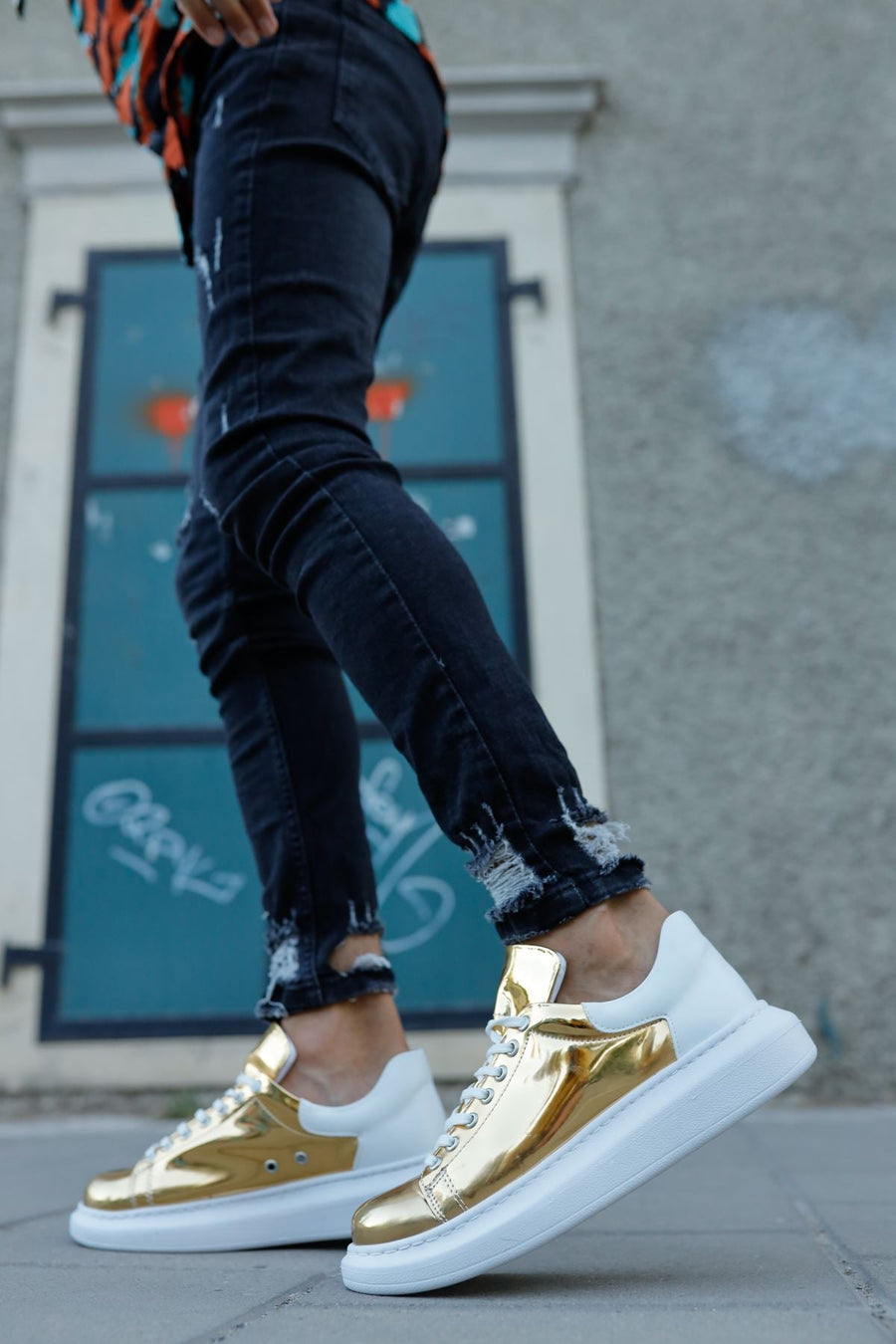 Gold White Sneaker CH259