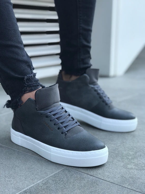 Gray Sneaker CH004
