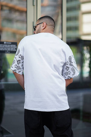 Sneakerjeans White Smiley Printed Oversize T-Shirt PE01