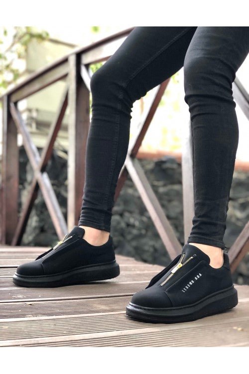 Triple Black Sneaker BA310