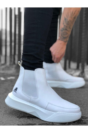 Triple White Sneaker BA150