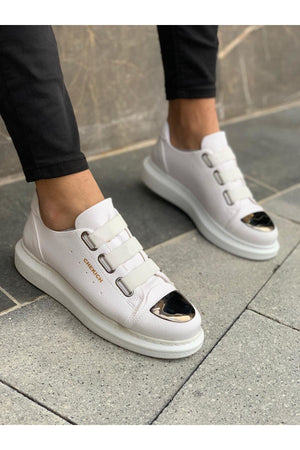 Triple White Sneaker CH251
