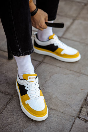Yellow Sneaker CH109